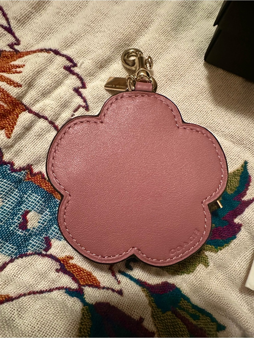 Coach Tea Rose Bag Charm Gold & Peony CDB15 - Picture 4 of 5